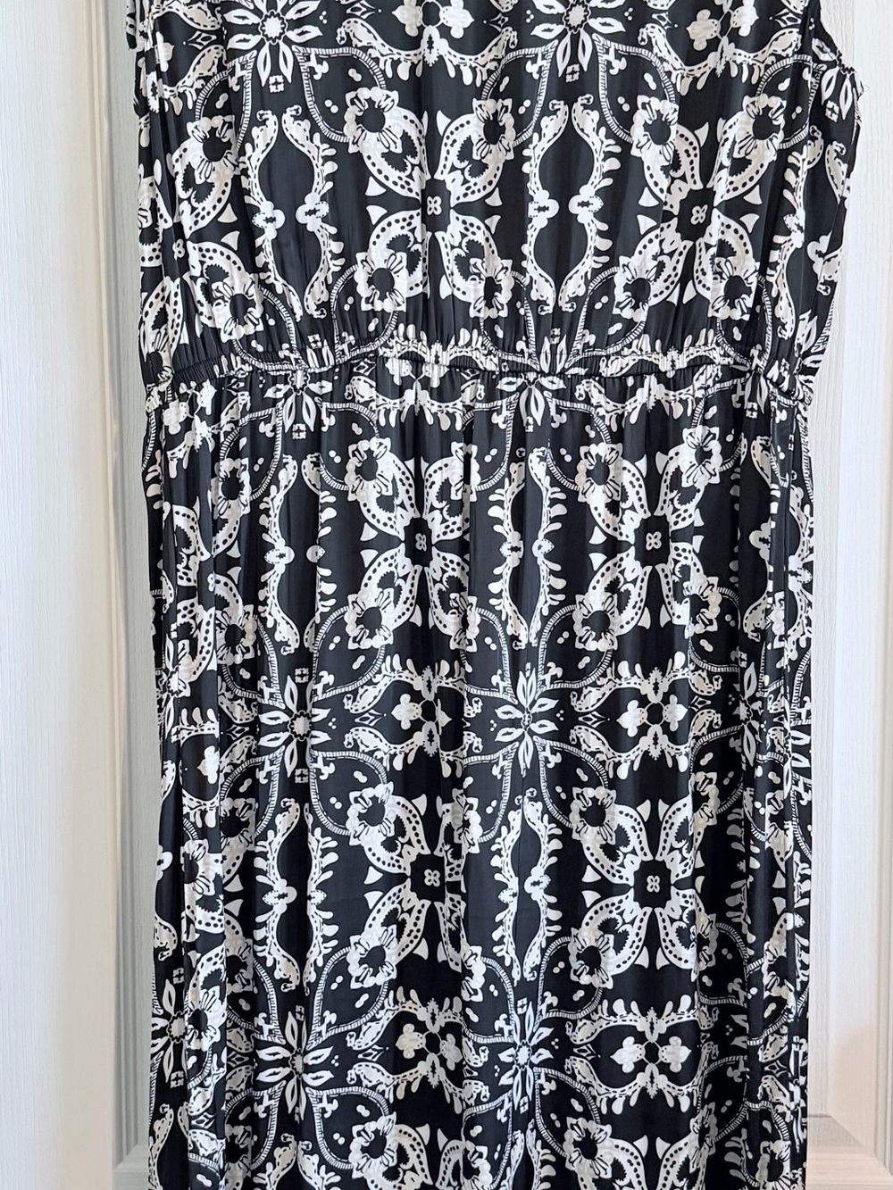 LOFT Black and Cream Printed V-Neck Maxi Dress - Picture 3 of 7